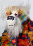 Bosworth Bloom has beautiful, hand painted glass eyes (painted to match his colours) with eyelids, an impressive nose embroidered from individual threads to match his colouring and a beaming smile