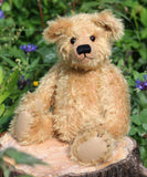 Winston jointed 18 inch teddy bear printed sewing pattern by Barbara-Ann Bears. Winston is about 18 inches (45 cm tall), his pattern uses 1/2 metre of mohair and you'll need 1 x 65 mm and 4 x 55 mm joints. Winston is a charming, cuddly, old fashioned traditional, Barbara-Ann Bear, which you can make