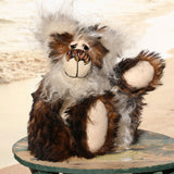 Woody is a very friendly and cuddly one of a kind, artist bear by Barbara-Ann Bears in wonderful fluffy tipped mohair Woody stands 9 inches(23 cm) tall and is 7 inches(18 cm) sitting.   Woody is a very happy and cuddly teddy bear. He's so fluffy that he could almost trip over his own fur