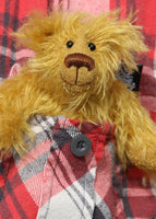 Billy McCubbin is a charming, playful little bear with a very sweet personality, he's proper cuddly little bear who is very easy to live with. As you can see from the photos Billy McCubbin is small enough to fit in your pocket and travel around with you, he loves the company, he's a very sociable little bear.