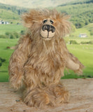 Boswell standing.
Boswell is a charming and very friendly, one of a kind, artist bear by Barbara-Ann Bears in wonderful flecked grey mohair.
Boswell stands 8 inches/20cm tall