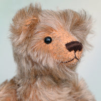 Chorley's face. Chorley is a sweet and loving traditional one of a kind artist bear in beautiful grey flecked German mohair by Barbara Ann Bears, he stands 7.5 inches/19 cm tall