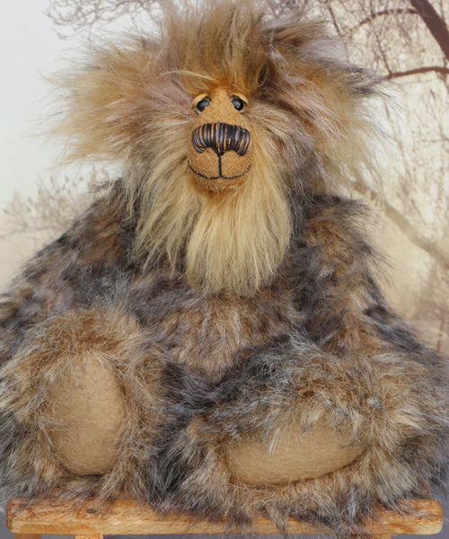 Cyrus sitting. Cyrus Goldcloud is an endearingly sweet one of a kind, artist bear by Barbara-Ann Bears in wonderfully fluffy mohair and faux fur he stands 12 inches/30 cm tall 