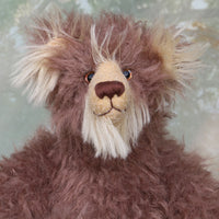 Hullabaloo's face showing his beautiful eyes, carefully embroidered nose and sweet smile.
Hullabaloo is a very beary teddy bear a one of a kind, artist bear by Barbara-Ann Bears in wonderful brown faux fur and blonde mohair

Hullabaloo stands 15 inches/38 cm tall 