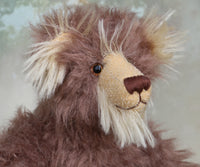 Hullabaloo's face showing his beautiful eyes, carefully embroidered nose and sweet smile.
Hullabaloo is a very beary teddy bear a one of a kind, artist bear by Barbara-Ann Bears in wonderful brown faux fur and blonde mohair

Hullabaloo stands 15 inches/38 cm tall 