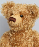 Teddington's face.
Teddington, a large, elegant and very huggable, one of a kind, classical, traditional mohair artist teddy bear made by Barbara-Ann Bears, he stands 21.5 inches (55cm) 