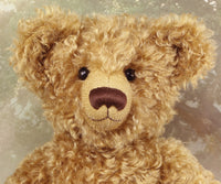 Teddington's face.
Teddington, a large, elegant and very huggable, one of a kind, classical, traditional mohair artist teddy bear made by Barbara-Ann Bears, he stands 21.5 inches (55cm) 