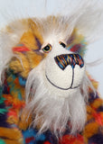 Bosworth Bloom has beautiful, hand painted glass eyes (painted to match his colours) with eyelids, an impressive nose embroidered from individual threads to match his colouring and a beaming smile