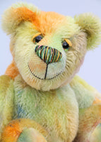 Chumley is an extremely lovable, sweet and happy one of a kind artist bear made from beautiful hand dyed mohair by Barbara Ann Bears Chumley stands just 8 inches (20 cm) tall and is 6 inches (15cm) sitting. He is made from a fairly short, straight pile mohair that Barbara has hand-dyed in a combination of spring colours