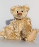 The Griffiths Bear pattern makes an elegant traditional Barbara-Ann Bear about 15.5 inches (39cm) tall.   We've used this pattern to make bears in a variety of mohairs ranging from 3mm vintage mohair to 25mm sparse, we find he works best in mohair about 15-25mm or vintage mohair. Griffiths is an old style, traditional bear