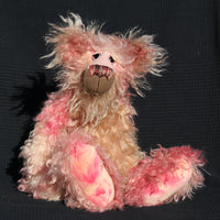 Dorothy is Marjorie, a gently romantic and artistic, one of a kind artist bear in the most gorgeous hand dyed mohair by Barbara Ann Bears. Marjorie stands 18 inches( 46 cm) tall and is 14 inches (36 cm) sitting. Marjorie is a beautiful, romantic teddy bear, an elegant lady with charm and grace