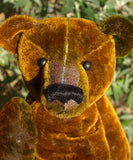 The Griffiths Bear pattern makes an elegant traditional Barbara-Ann Bear about 15.5 inches (39cm) tall.   We've used this pattern to make bears in a variety of mohairs ranging from 3mm vintage mohair to 25mm sparse, we find he works best in mohair about 15-25mm or vintage mohair. Griffiths is an old style, traditional bear