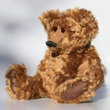 Robbie, traditional teddy bear made from gorgeous English mohair by Barbara Ann Bears