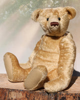 The Noogie Teddy Bear pattern makes a large, classical, traditional mohair Barbara-Ann Bear about 22 inches (55cm) tall.