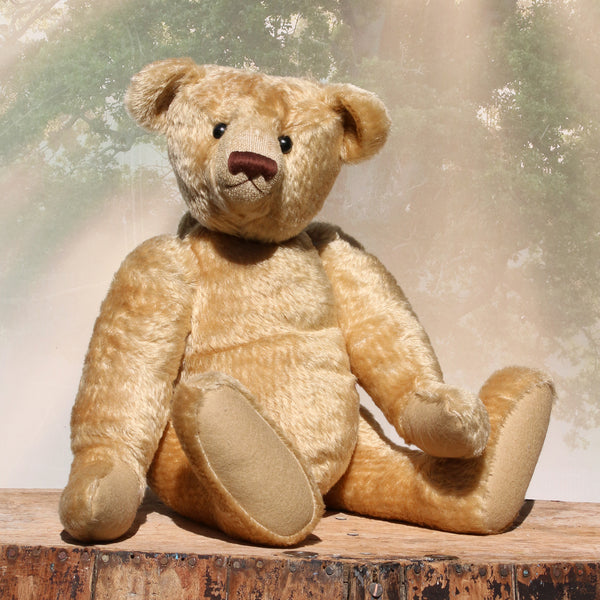 Rowan is a traditional, mohair artist teddy bear by Barbara Ann Bears –  Wild but Gorgeous