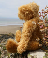 Rowan is a traditional, mohair artist teddy bear by Barbara Ann Bears –  Wild but Gorgeous