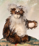 Woody is a very friendly and cuddly one of a kind, artist bear by Barbara-Ann Bears in wonderful fluffy tipped mohair Woody stands 9 inches(23 cm) tall and is 7 inches(18 cm) sitting.   Woody is a very happy and cuddly teddy bear. He's so fluffy that he could almost trip over his own fur